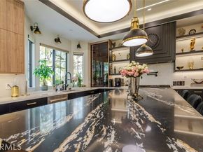 7714 Lasaine Avenue, Northridge (los Angeles) CA 91325