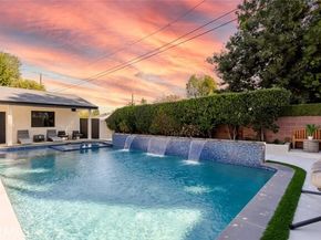 7714 Lasaine Avenue, Northridge (los Angeles) CA 91325