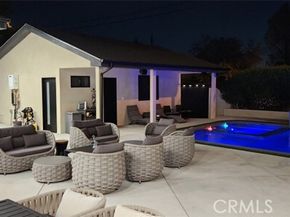 7714 Lasaine Avenue, Northridge (los Angeles) CA 91325