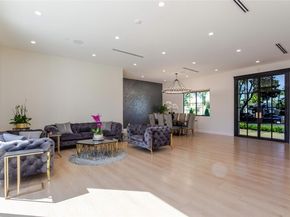 7714 Lasaine Avenue, Northridge (los Angeles) CA 91325