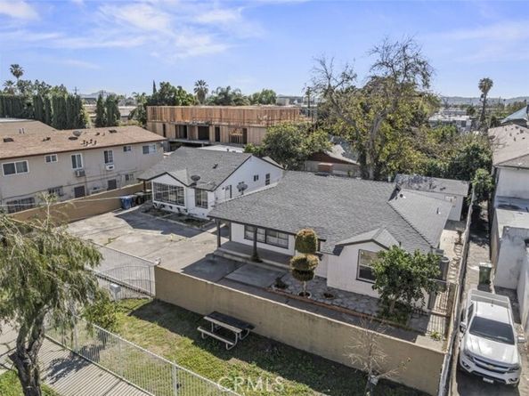 14722 Strathern, Panorama City (los Angeles) CA 91402