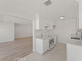 14722 Strathern, Panorama City (los Angeles) CA 91402