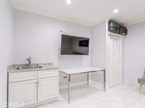 17242 Horace Street, Granada Hills (los Angeles) CA 91344