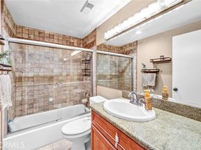 20235 Keswick Street 213, Winnetka (los Angeles) CA 91306