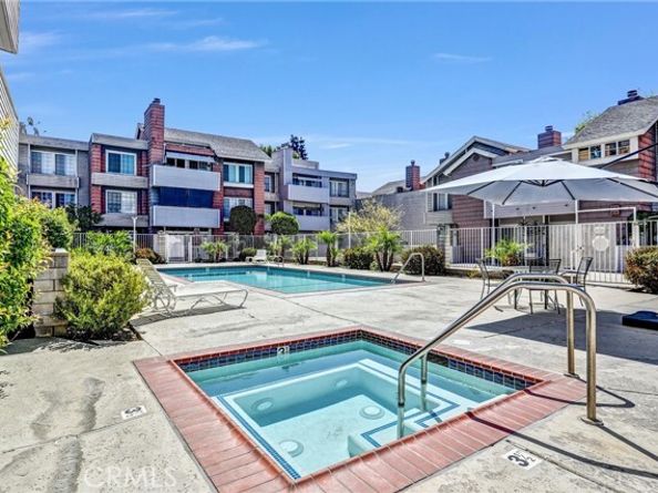 20235 Keswick Street 213, Winnetka (los Angeles) CA 91306