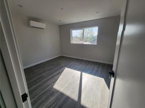 9033 Lindley Avenue, Northridge (los Angeles) CA 91325
