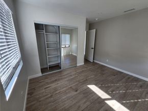 9033 Lindley Avenue, Northridge (los Angeles) CA 91325