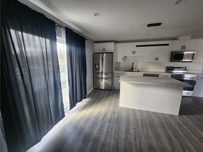 9033 Lindley Avenue, Northridge (los Angeles) CA 91325