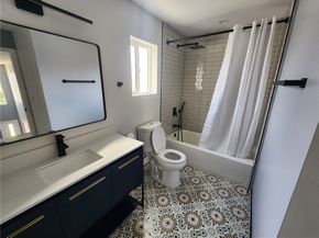 9033 Lindley Avenue, Northridge (los Angeles) CA 91325