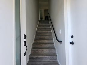 9033 Lindley Avenue, Northridge (los Angeles) CA 91325