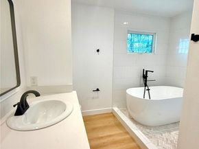 16124 San Fernando Mission Blvd, Granada Hills (los Angeles) CA 91344