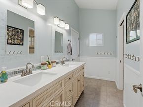 22702 Califa Street, Woodland Hills (los Angeles) CA 91367