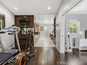 22702 Califa Street, Woodland Hills (los Angeles) CA 91367