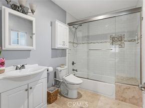 22702 Califa Street, Woodland Hills (los Angeles) CA 91367