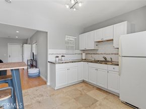 22702 Califa Street, Woodland Hills (los Angeles) CA 91367