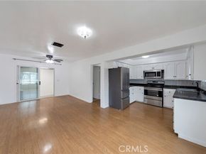 6153 Clybourn Avenue, North Hollywood (los Angeles) CA 91606