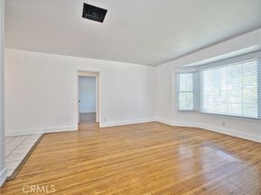 6153 Clybourn Avenue, North Hollywood (los Angeles) CA 91606