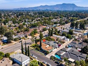 6153 Clybourn Avenue, North Hollywood (los Angeles) CA 91606