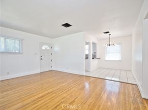 6153 Clybourn Avenue, North Hollywood (los Angeles) CA 91606