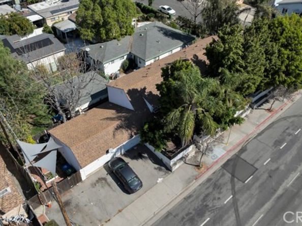 11667 Burbank, North Hollywood (los Angeles) CA 91601