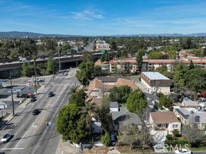 11667 Burbank, North Hollywood (los Angeles) CA 91601