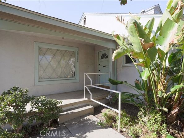 17062 San Fernando Mission Boulevard, Granada Hills (los Angeles) CA 91344