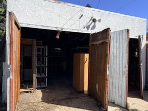 1021 W Chandler Street, Wilmington (los Angeles) CA 90744