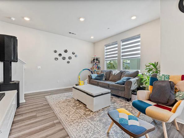 1736 Cayton Loop, West Covina CA 91790
