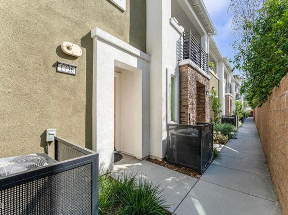 1736 Cayton Loop, West Covina CA 91790