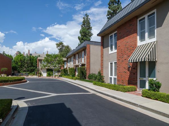 1105 S Orange Grove Boulevard, Pasadena CA 91105