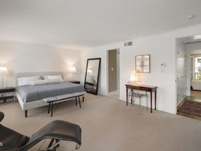 1105 S Orange Grove Boulevard, Pasadena CA 91105