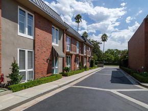 1105 S Orange Grove Boulevard, Pasadena CA 91105