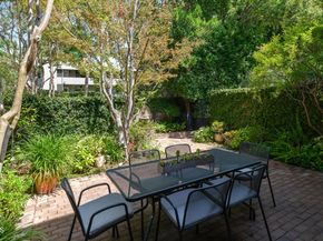 1105 S Orange Grove Boulevard, Pasadena CA 91105