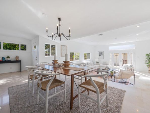 1908 Oakwood Street, Pasadena CA 91104