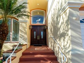 1075 E Tujunga Avenue, Burbank CA 91501