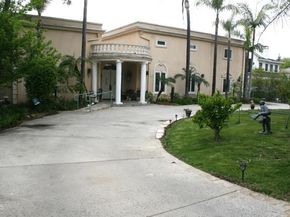 500 Georgian Road, La Canada Flintridge CA 91011