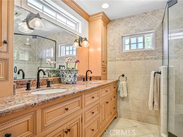 2715 Grand Summit Rd, Torrance CA 90505