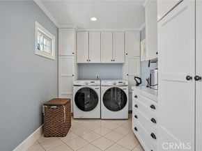 2715 Grand Summit Rd, Torrance CA 90505