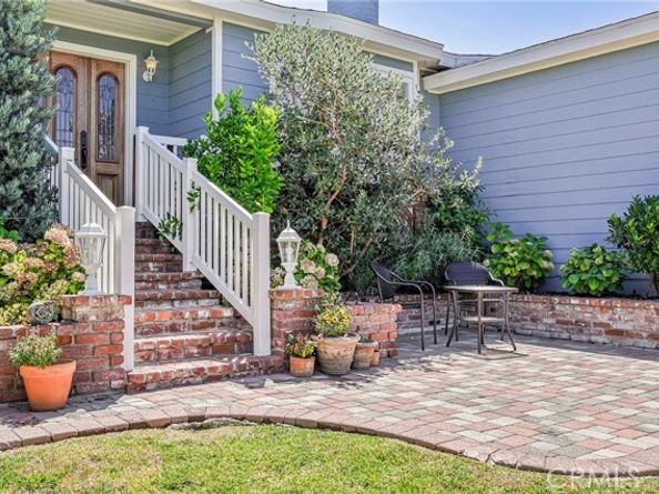 2715 Grand Summit Rd, Torrance CA 90505