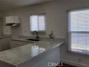 913 S Truro Avenue, Inglewood CA 90301