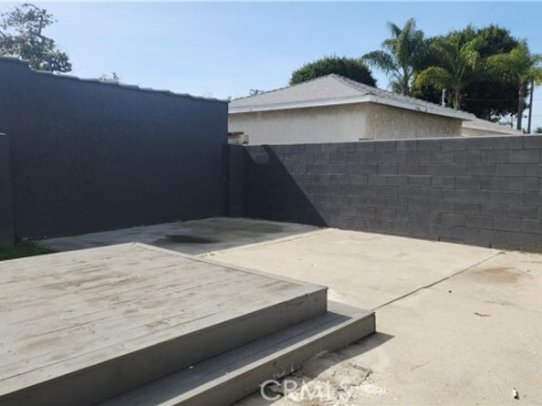 913 S Truro Avenue, Inglewood CA 90301