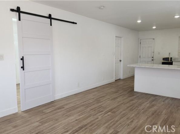913 S Truro Avenue, Inglewood CA 90301