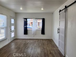 913 S Truro Avenue, Inglewood CA 90301