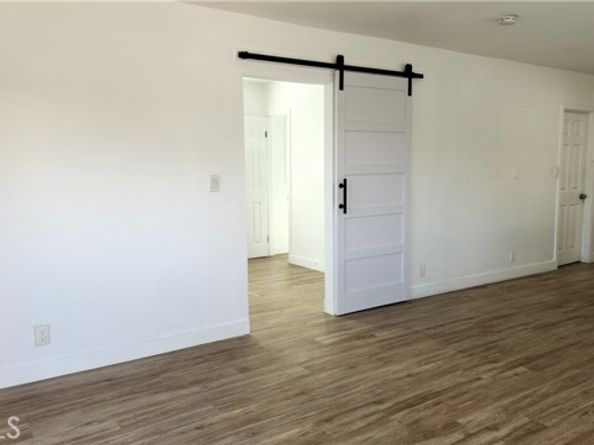 913 S Truro Avenue, Inglewood CA 90301