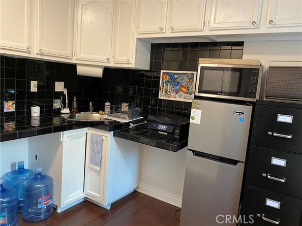 335 Redondo Avenue, Long Beach CA 90814