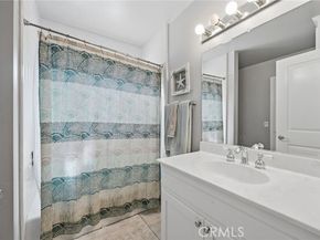 2076 Elanita, San Pedro (los Angeles) CA 90732