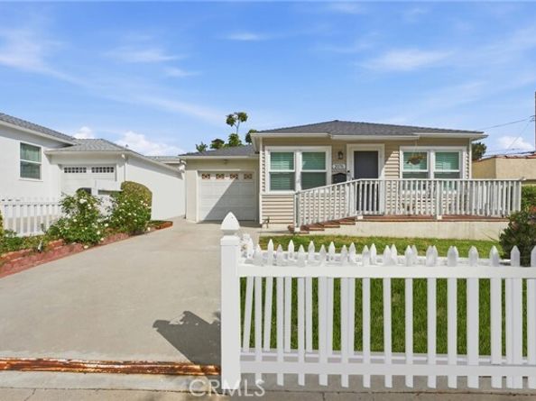 2076 Elanita, San Pedro (los Angeles) CA 90732