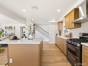 22730 Haynes, West Hills (los Angeles) CA 91307