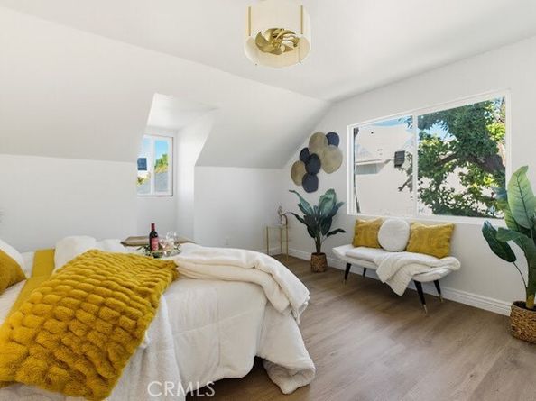 22730 Haynes, West Hills (los Angeles) CA 91307