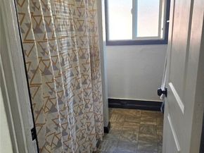2000 82nd, Oakland CA 94621